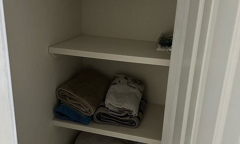 Room For Rent In Eri...