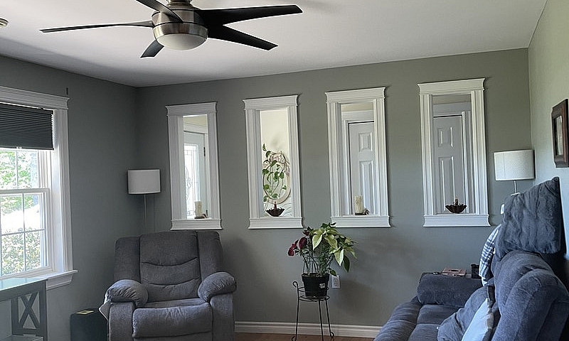 House For Sale 905 W...