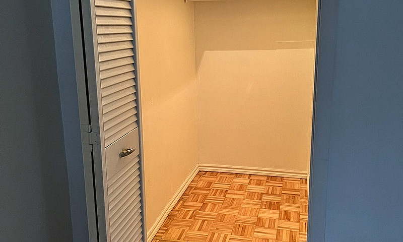 Beau 4½ S-S Bungalow...