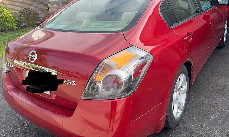 2009 Altima 289K Km ...