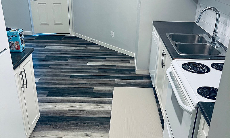 Clean-Bright-Modern-...