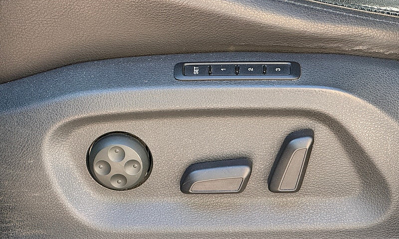 2015 Volkswagen Tigu...