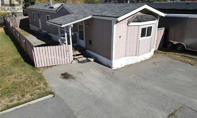 2 Bed ,2 Bath For Re...