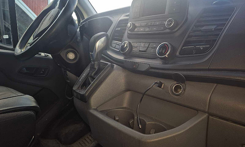 2021 Ford Transit 25...