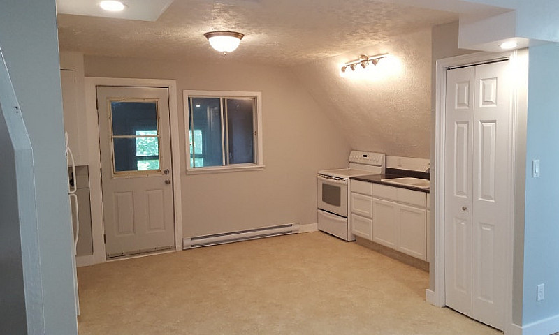 Top Floor In Triplex...