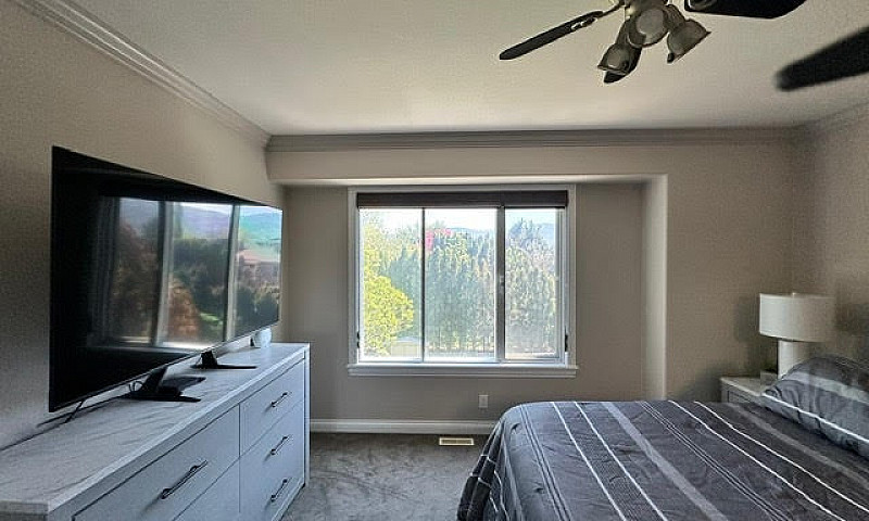 5 Bedrooms, 4 Bathro...