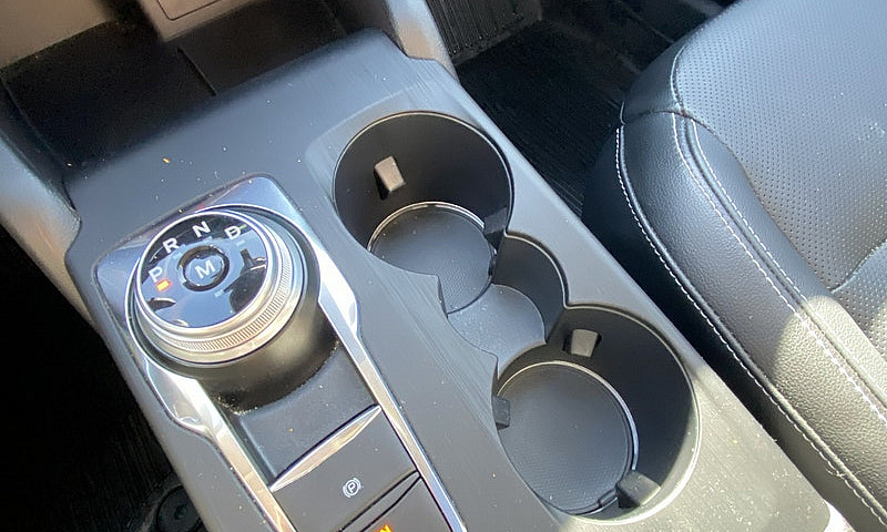 2020 Ford Escape Tit...