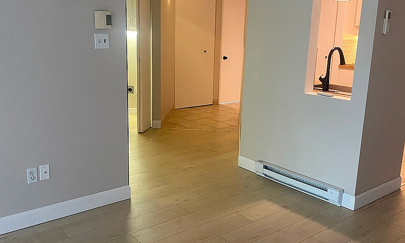 Condo À Louer...
