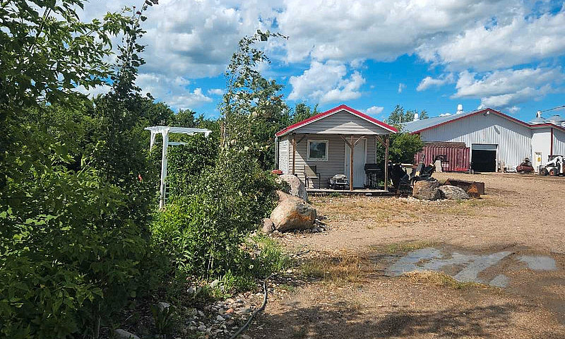 Chicken Barn Acreage...
