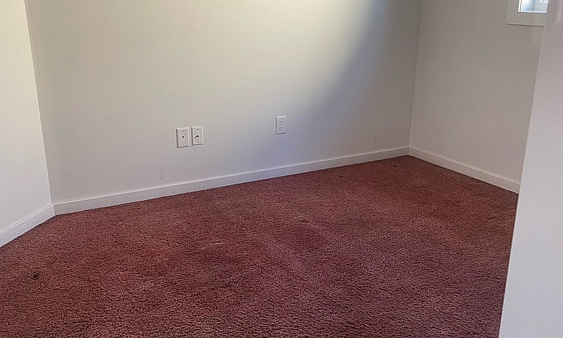 2 Bedroom Suite On M...