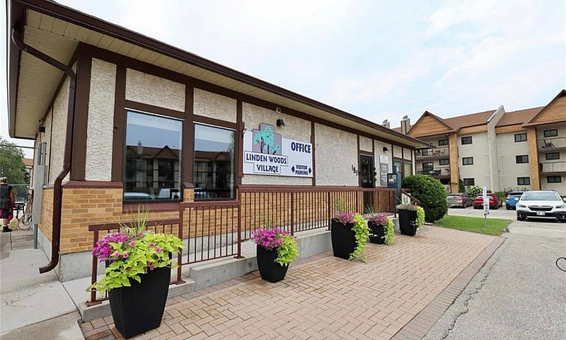 Linden Woods Condo F...