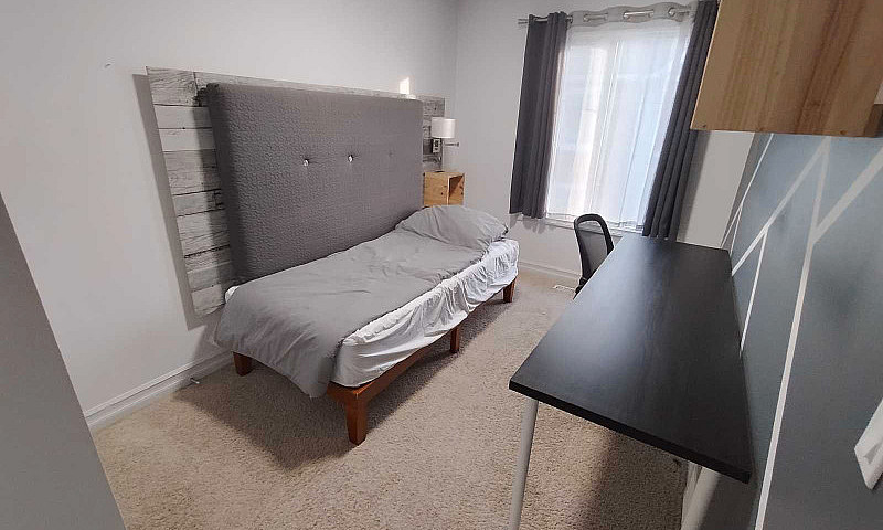 Fully Furnished Hous...