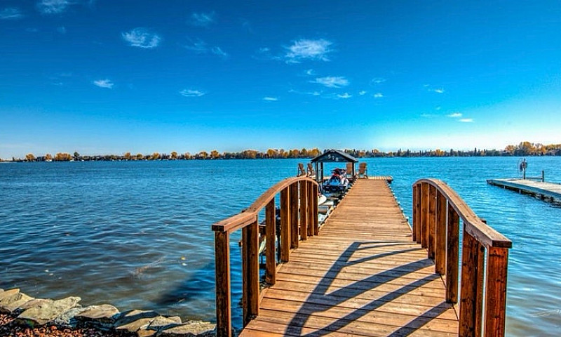 Furnished Lakefront ...