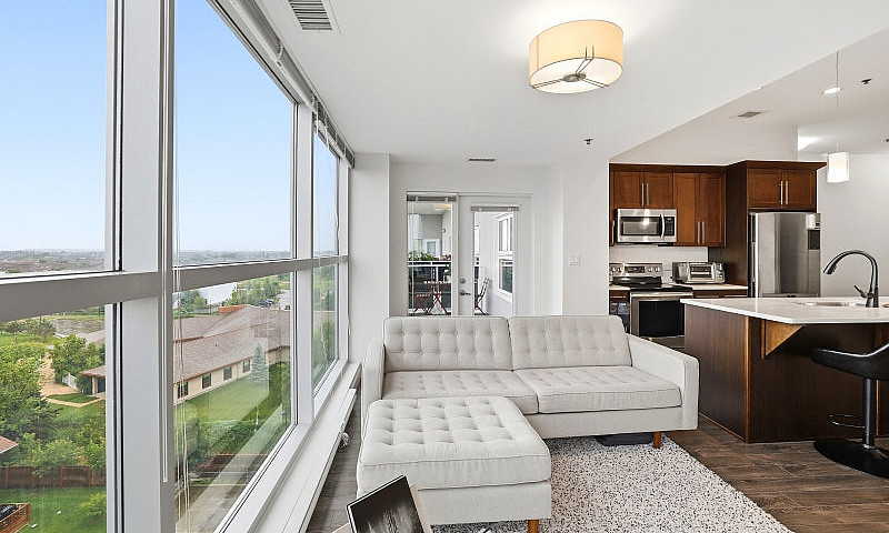 Penthouse Condo For ...