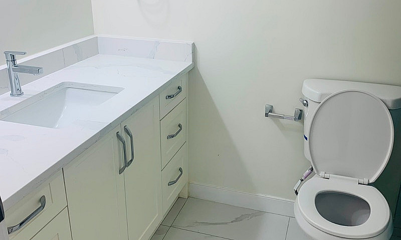 Exclusive Spacious 1...