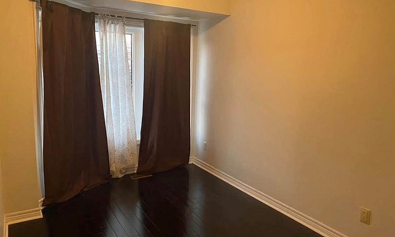 4 Beds 2.5 Baths - T...