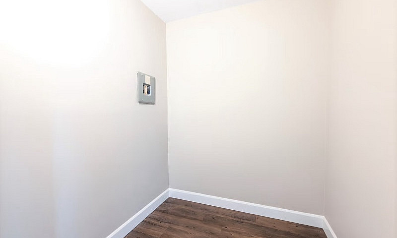 Room On Sharing Basi...