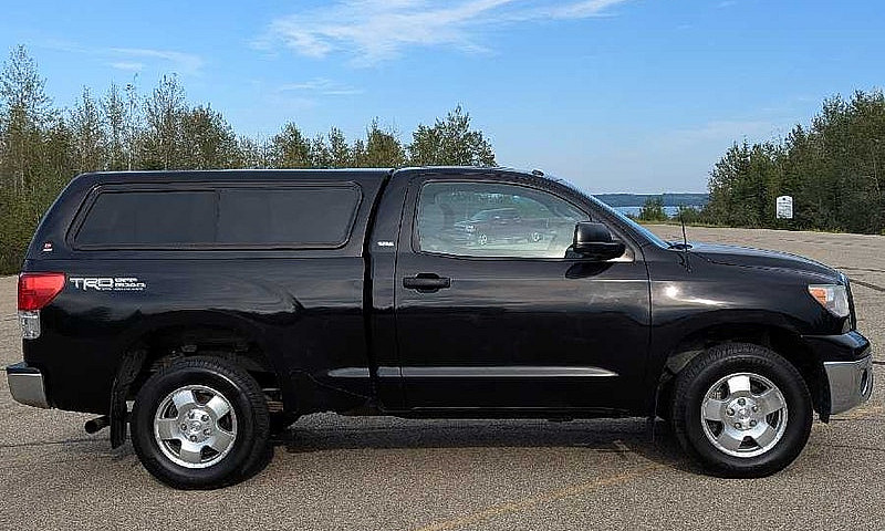 2010 Toyota Tundra R...