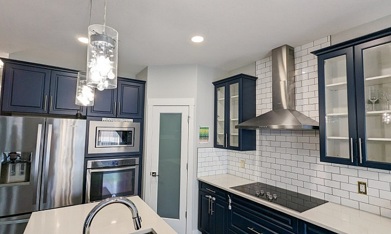 5 Beds 3 Baths - Hou...