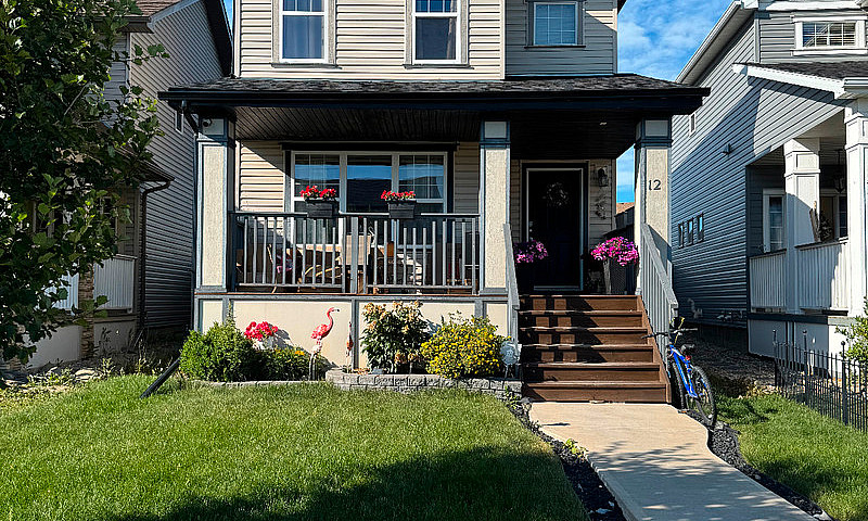 12 Copperpond Grove ...