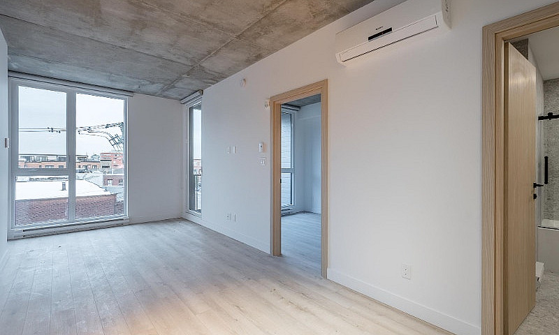 Brand New 1 Bed In O...