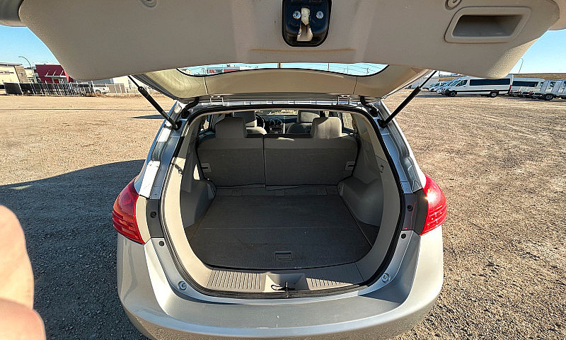 Nissan Rogue 2010 Tr...