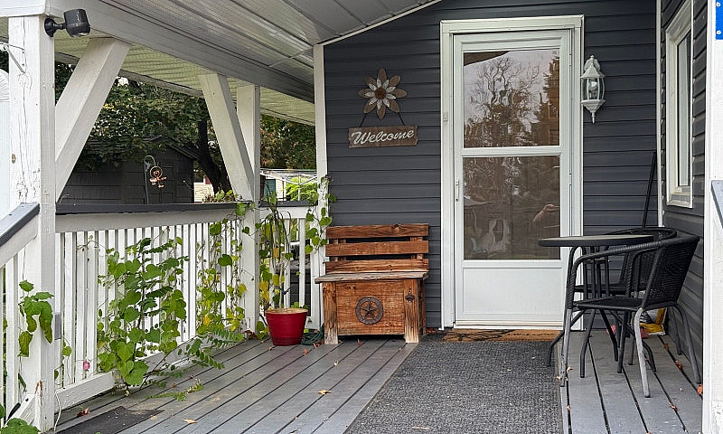 Updated 1-Bedroom In...