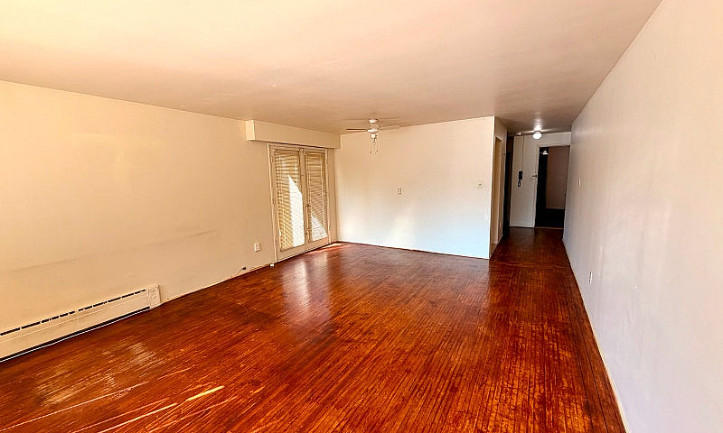 Spacious 2F Unit In ...