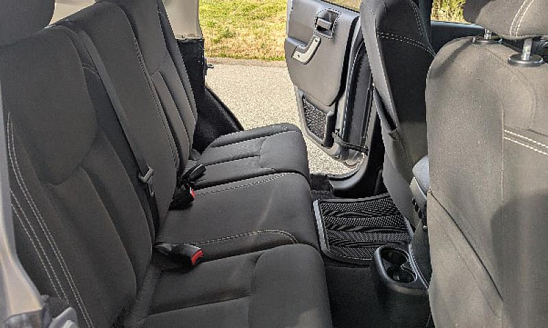 2014 Jeep Wrangler U...