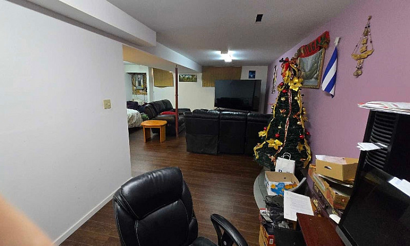 Applewood  4Level Sl...