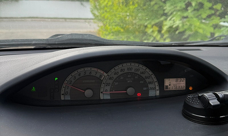 Toyota Yaris Sedan 2...