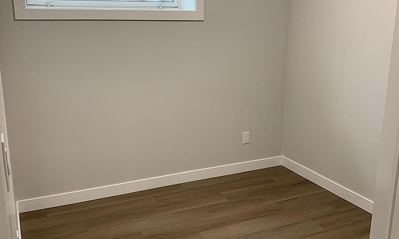 2Bed 1 Bath Apartmen...