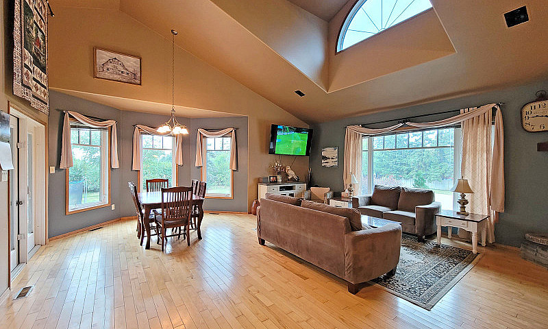 *Price Reduced* 717 ...