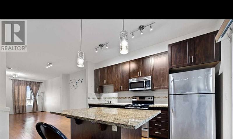 3Bed 2Bath Town Hous...