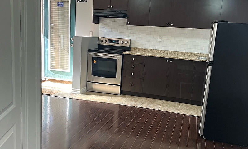 Basement For Rent (M...