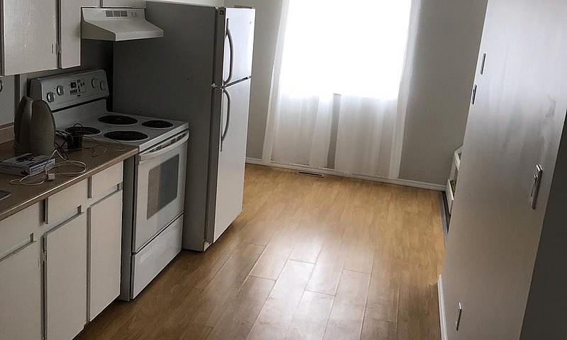 2 Bdrm Fourplex Suit...