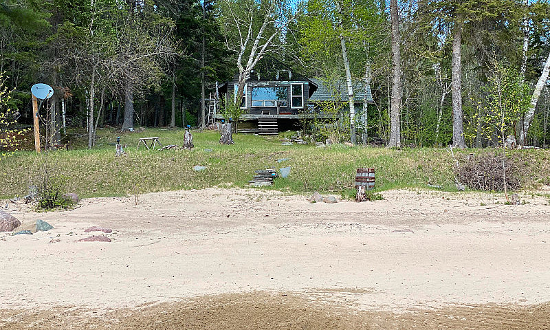 292 Acres, 5Km Water...