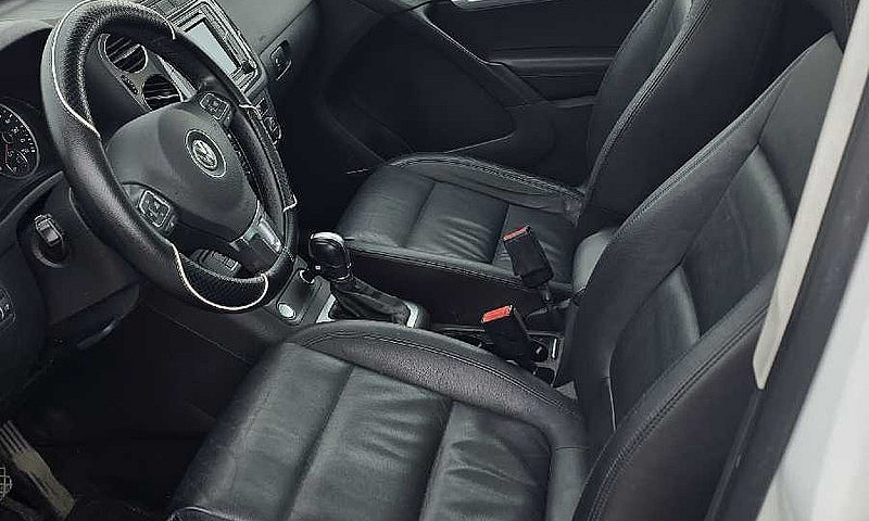 Volkswagen Tiguan Co...