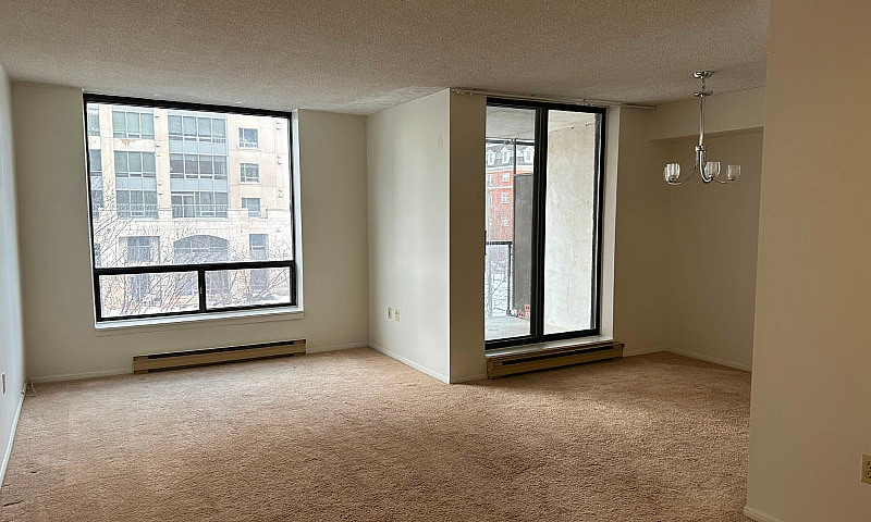 One & Two Bedroom Un...