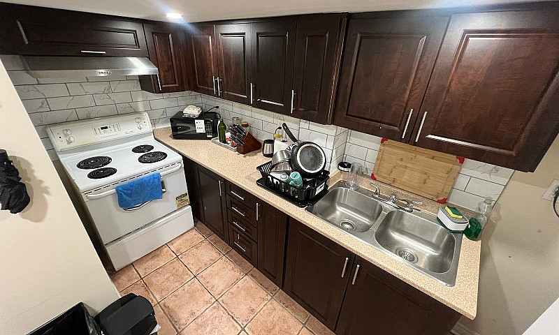 1 Bed 1 Bath Basemen...