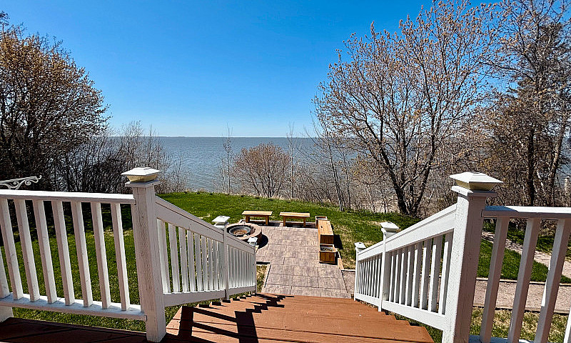 515 Birch Grove, Lak...