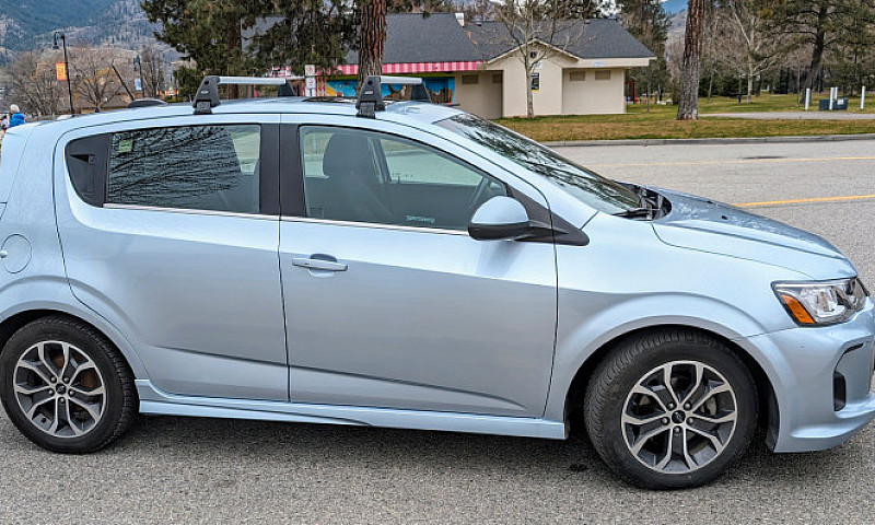 2018 Artic Blue Chev...