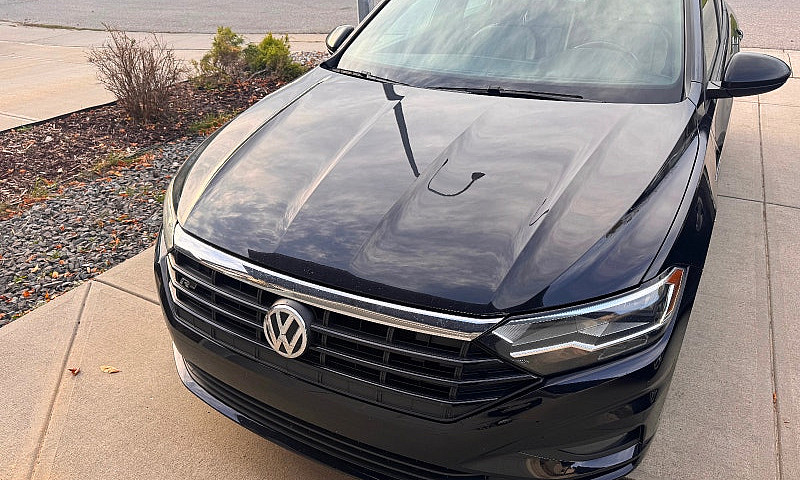 2019 Volkswagen Jett...