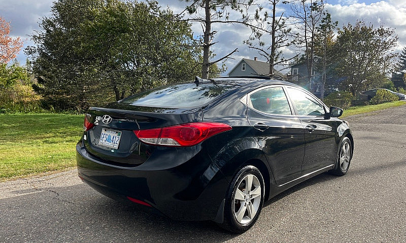 2012 Hyundai Elantra...