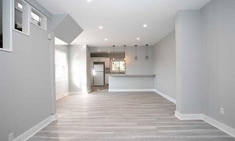 3 Bed 1 Bath House F...