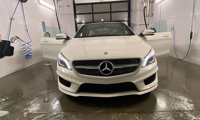 Mercedes Benz Cla 25...
