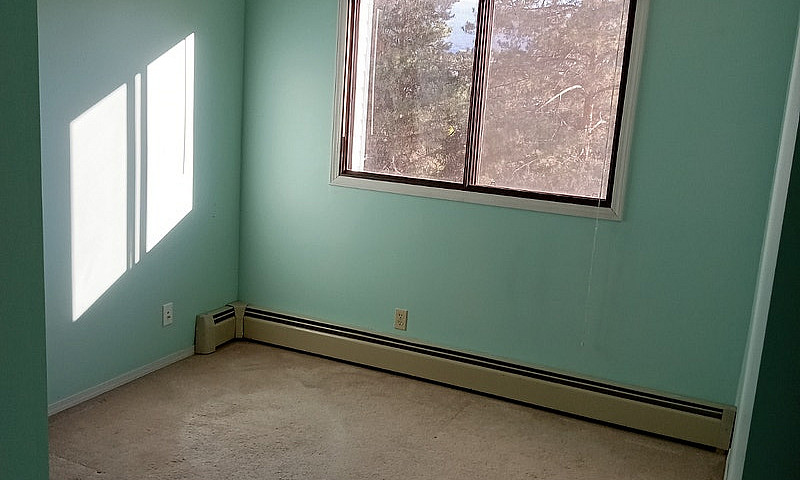 Spacious 2 Bed 2 Ful...
