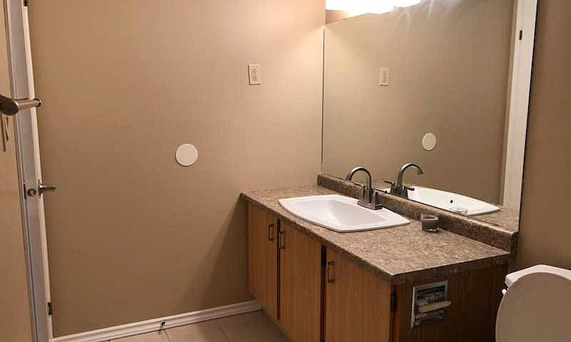 2 Bedroom Condo: Ken...