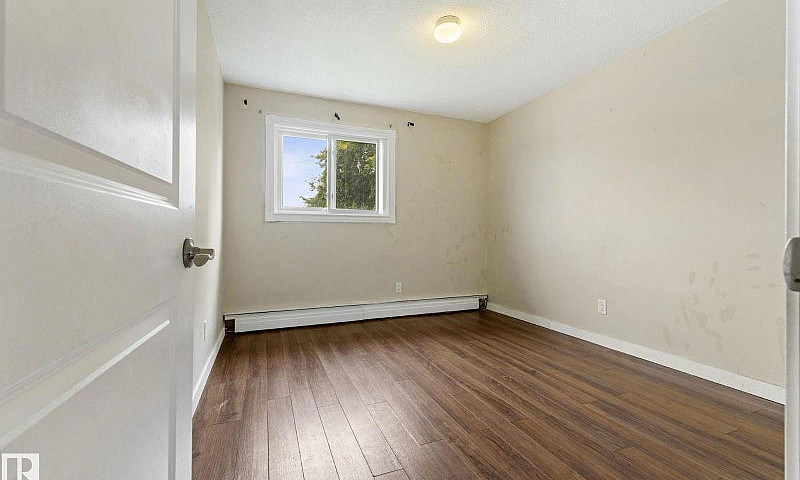 3 Bedroom Condo For ...