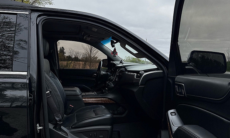 2016 Chevrolet Subur...